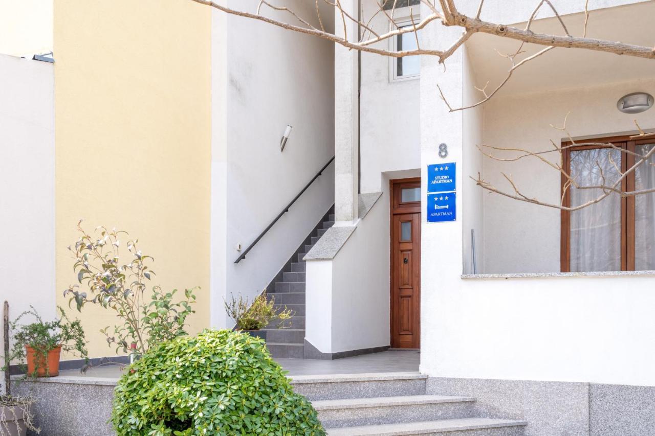 Alto 1 Studio Apartment Ровінь Екстер'єр фото